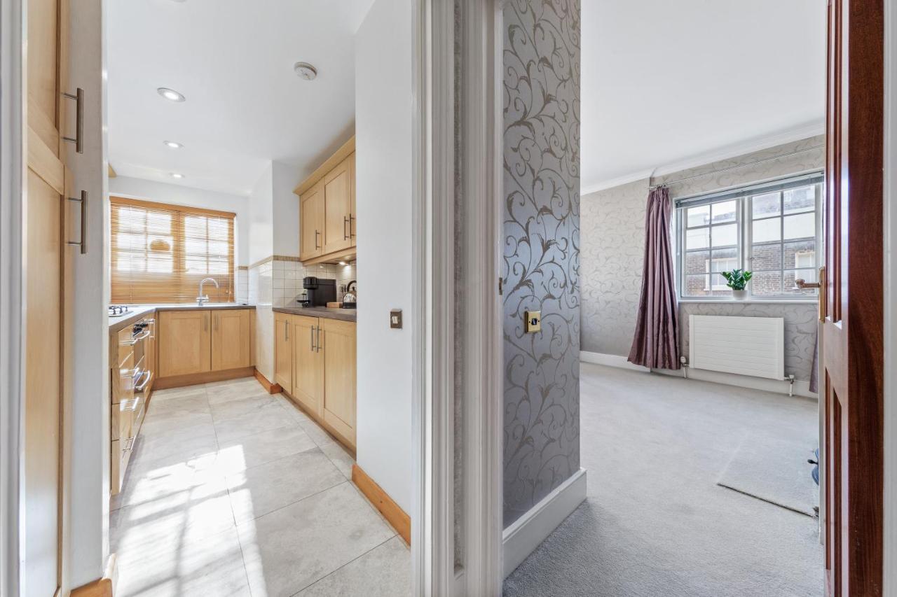 The Mayfair Large Snug Londyn Zewnętrze zdjęcie
